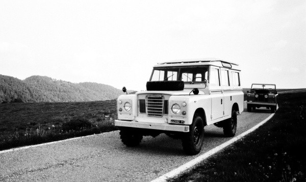 Land rover 109  serie 3 e serie 2 sulla Translessinia: Le strade più belle d'Italia